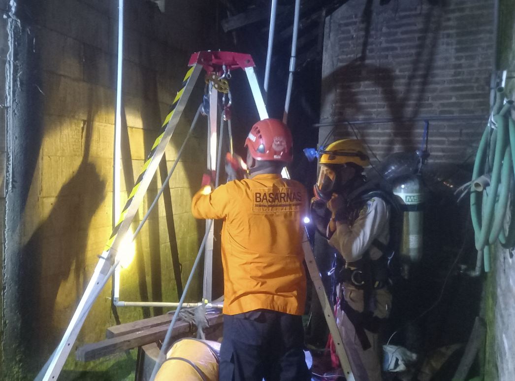 Terpeleset Jatuh ke Sumur, Perempuan di Jepara Bertahan 1,5 Jam hingga Diselamatkan Tim SAR